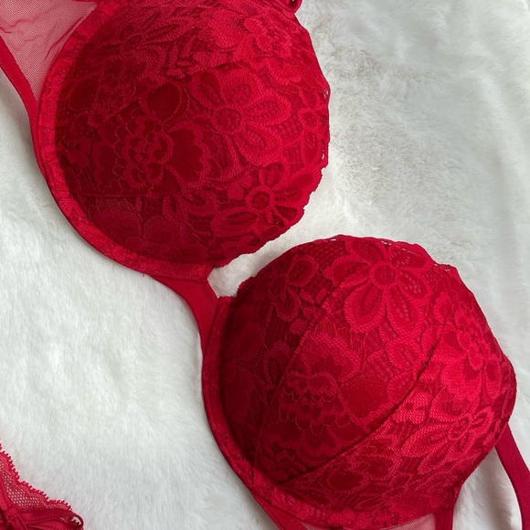 Victoria’s Secret Bra ❤️ The “Sexy Tee Lacie Push-Up Bra” in Color “Lipstick” - Picture 8 of 16